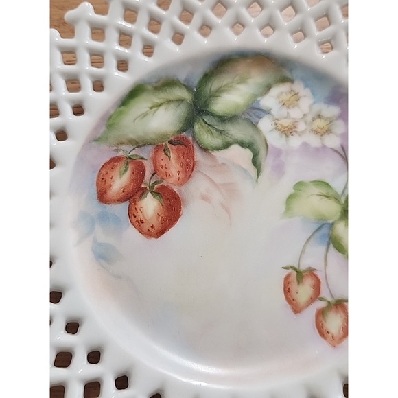 Antq Vtg Lefton Reticulated Floral Lattice Plate Hand Painted Spring Strawberry - Picture 9 of 10